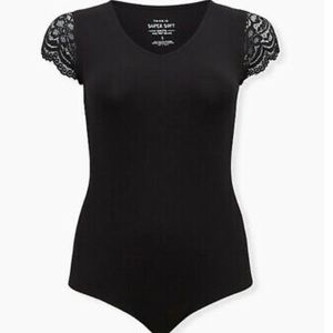 Torrid bodysuit lace sleeves